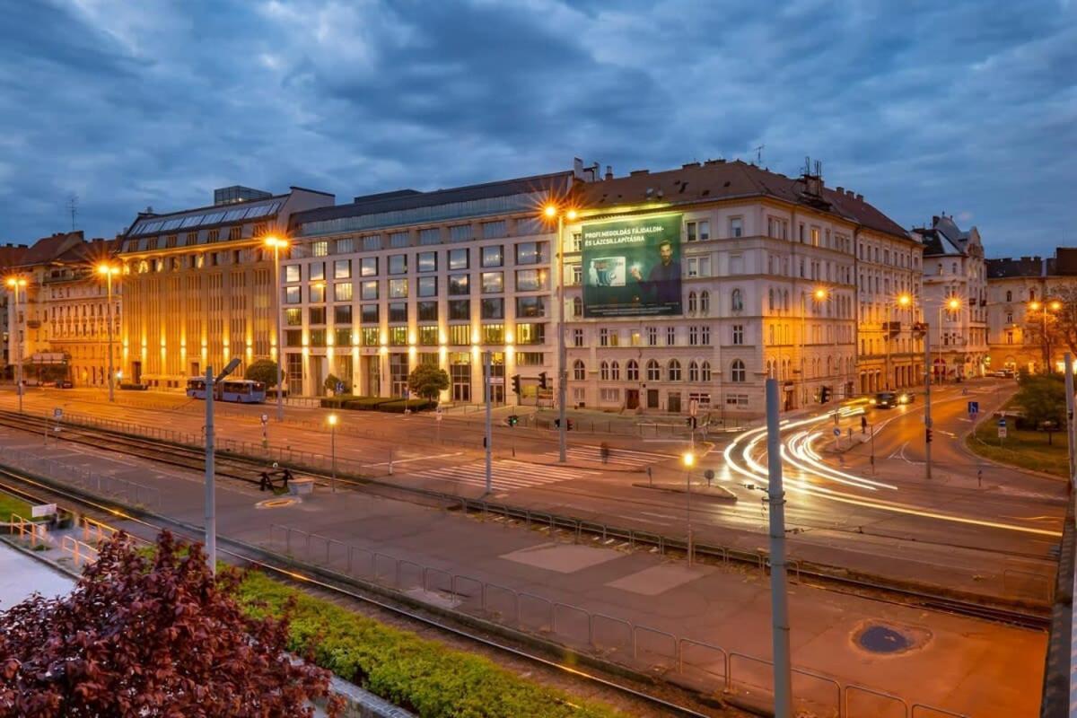 Chic Central Flat With River View Budapesta Exterior foto