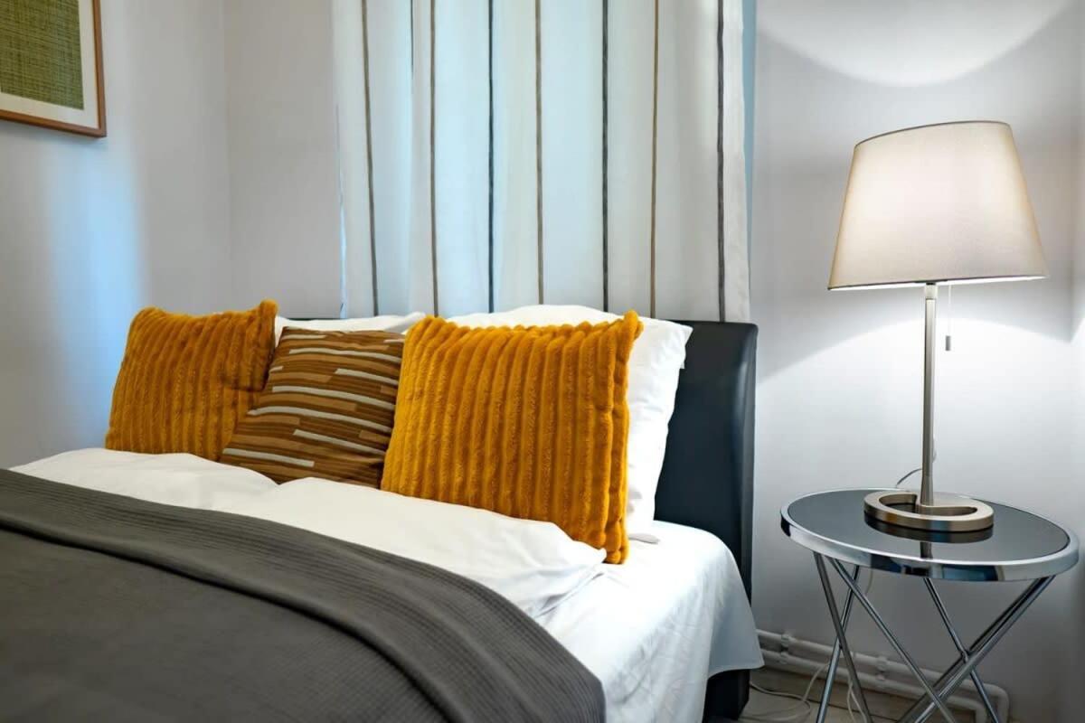 Chic Central Flat With River View Budapesta Exterior foto
