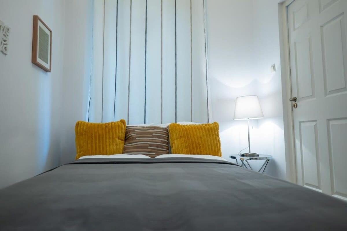Chic Central Flat With River View Budapesta Exterior foto