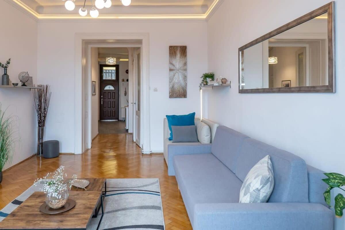 Chic Central Flat With River View Budapesta Exterior foto